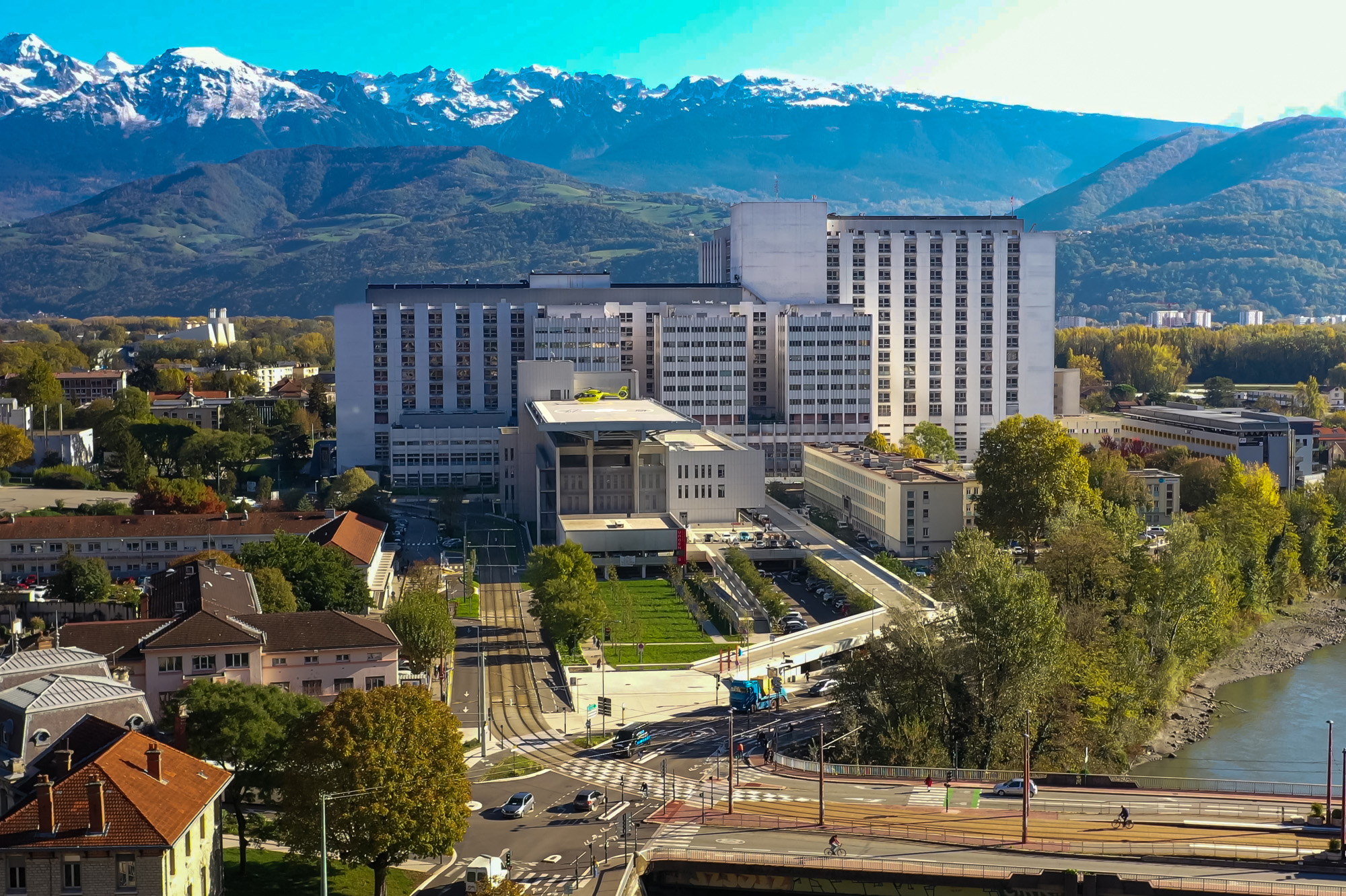 Présentation générale CHU Grenoble Alpes